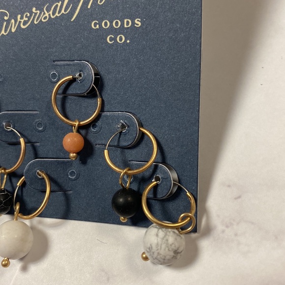 🛍 6 for $35 • NWT Universal Thread Semi-Precious Stone Small Hoop Earring Set - Picture 4 of 5